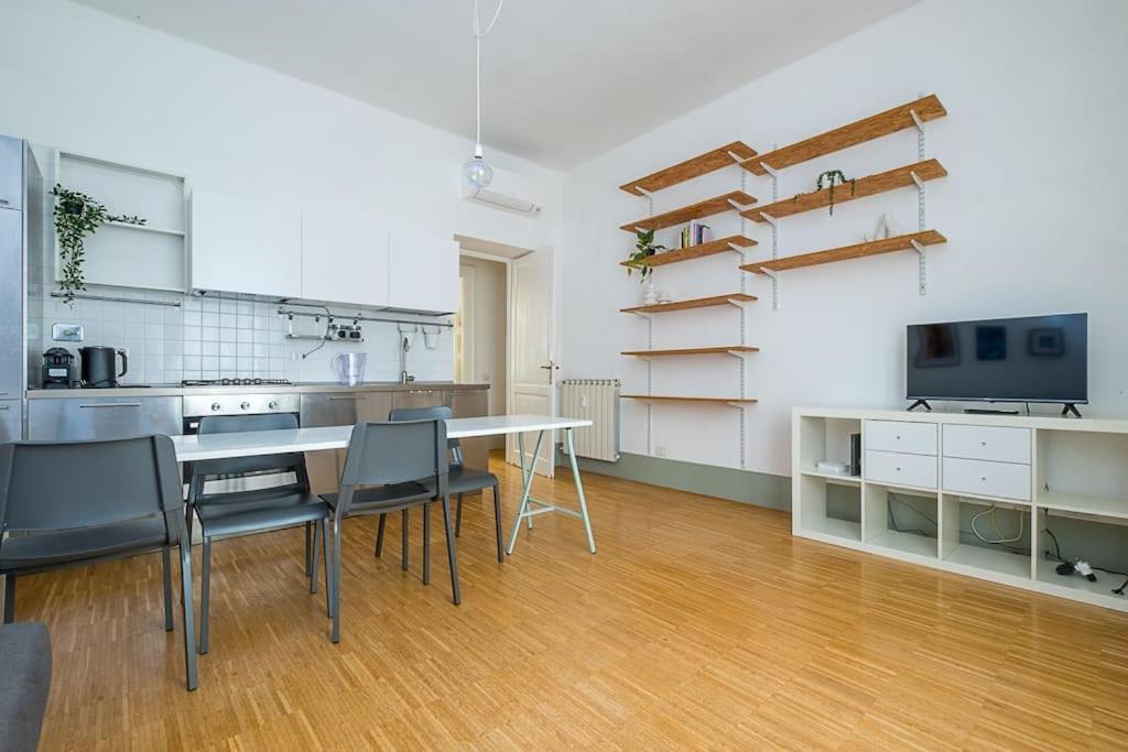 Ht La Spezia Bilo Apartment Rom